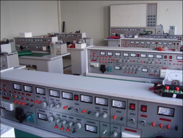 通(tong)用電工實驗室(shi)設備電工實驗台